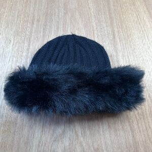 Silverstone Black Faux Fur Knit Winter Hat One Size